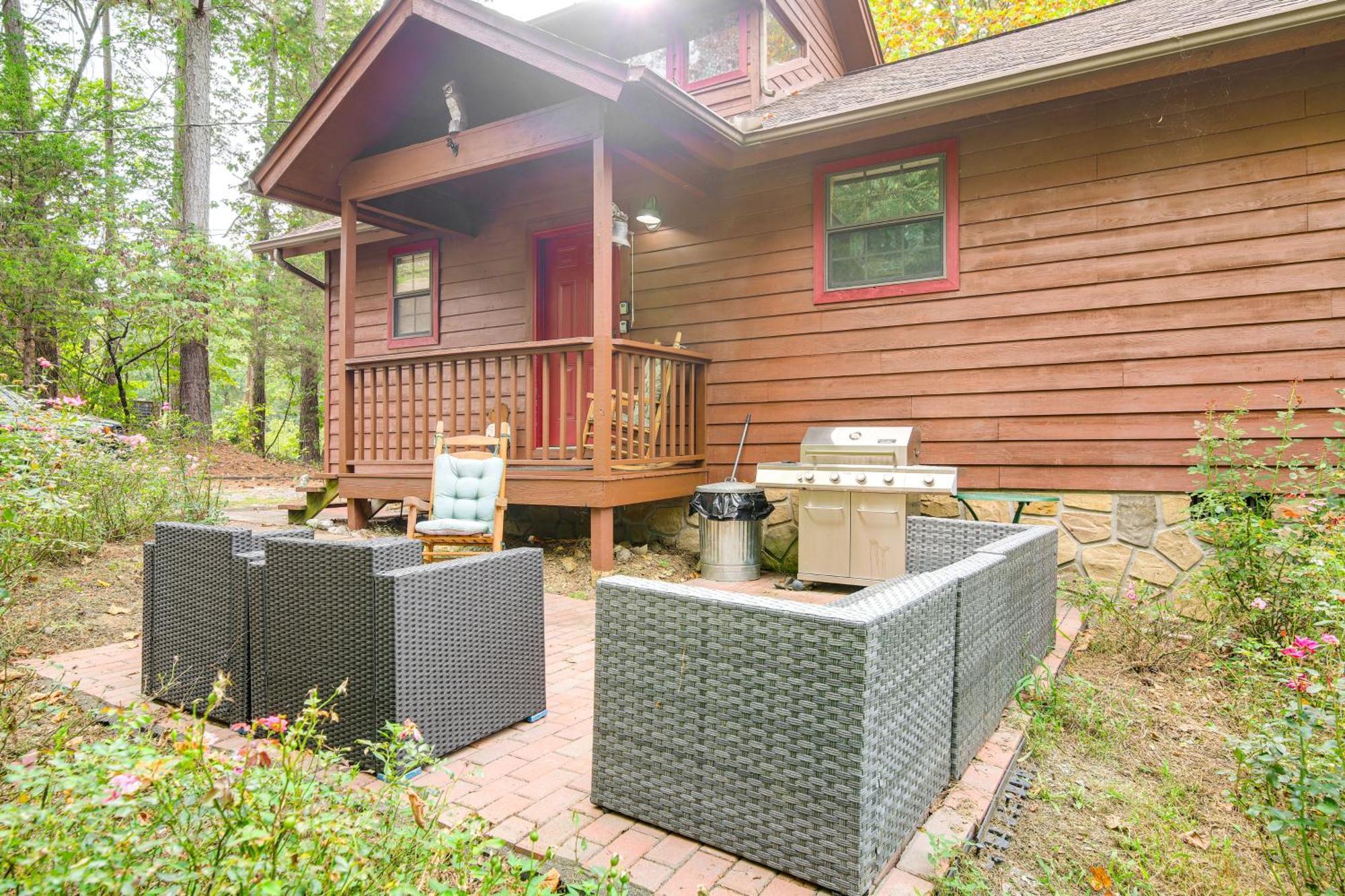 Pet-Friendly Sevierville Rental With Private Hot Tub Exteriör bild