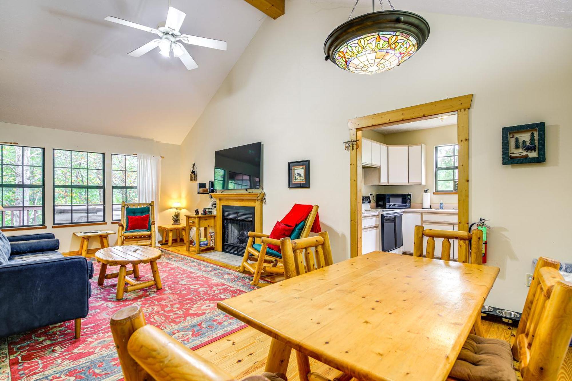 Pet-Friendly Sevierville Rental With Private Hot Tub Exteriör bild