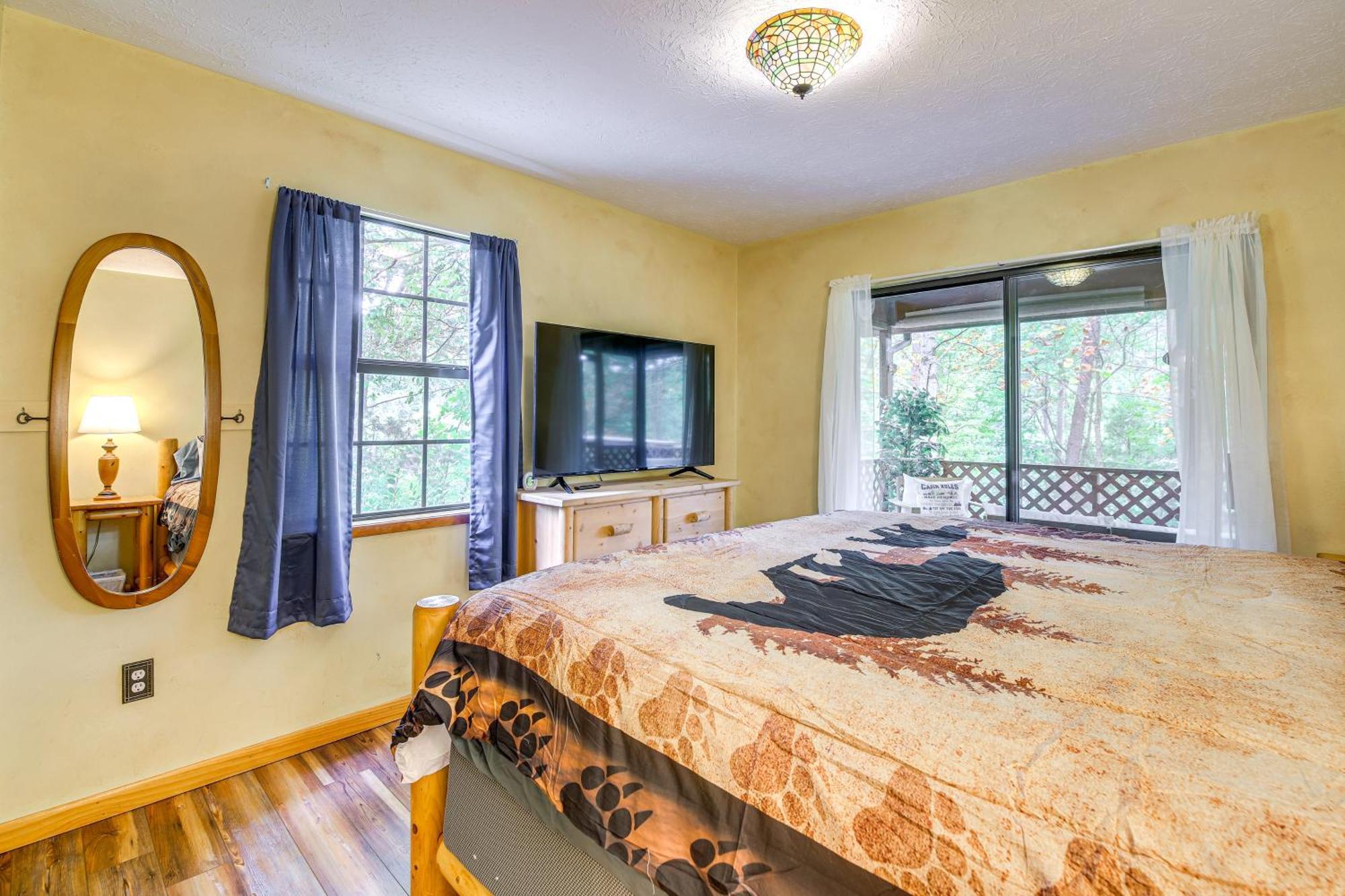 Pet-Friendly Sevierville Rental With Private Hot Tub Exteriör bild