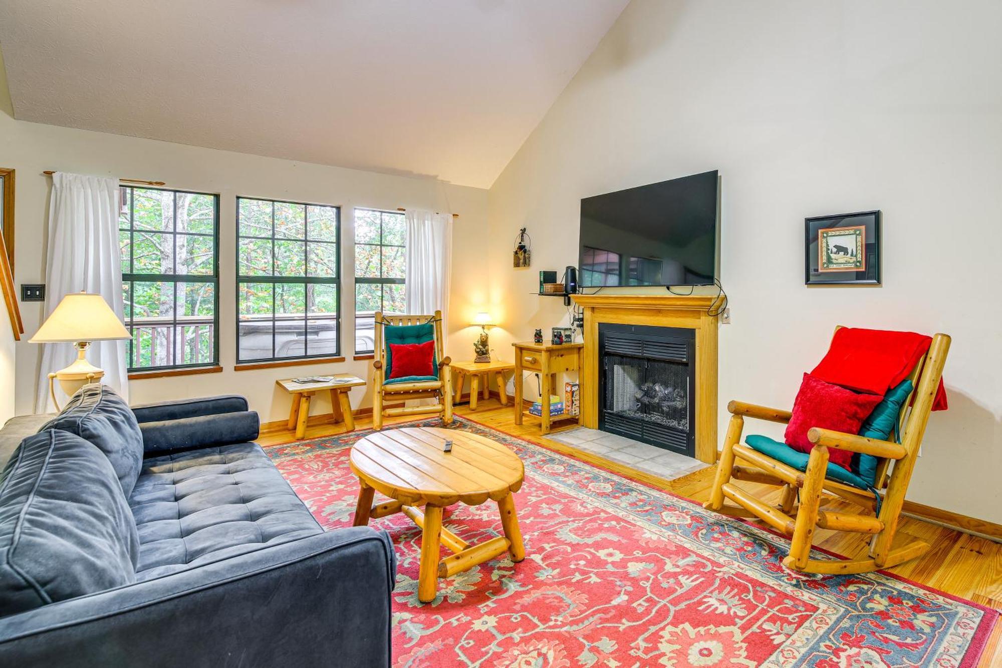 Pet-Friendly Sevierville Rental With Private Hot Tub Exteriör bild