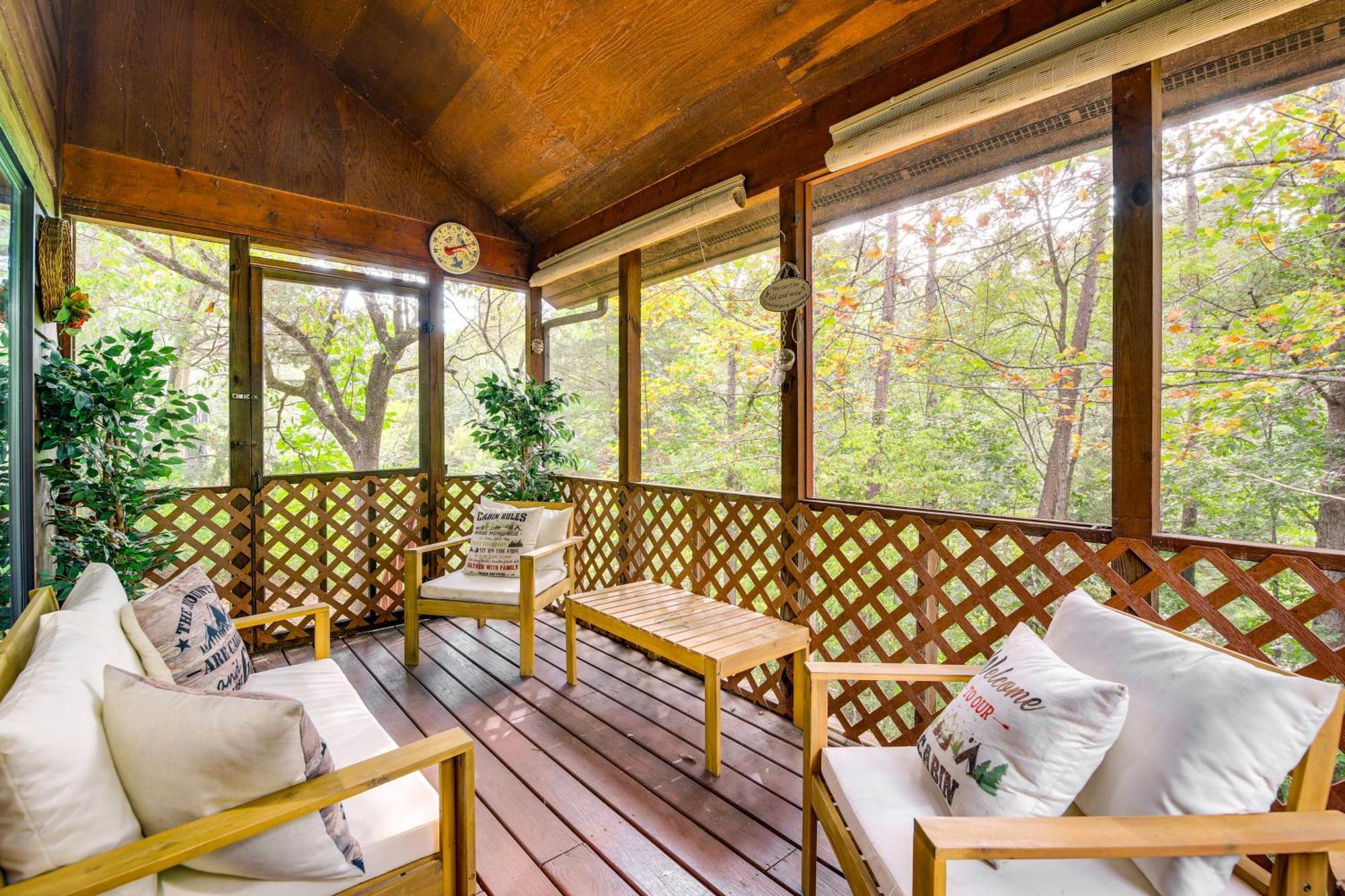 Pet-Friendly Sevierville Rental With Private Hot Tub Exteriör bild